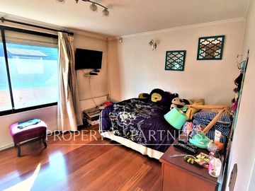 Estupenda y cómoda casa en tranquilo sector residencial, (SIN comisión) Colegios Sek, Alemán, San Pedro Nolasco.