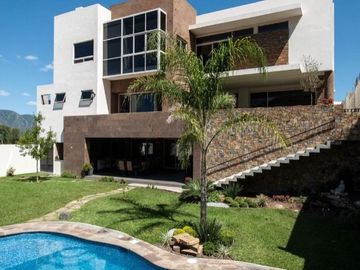 CASA EN VENTA EN RINCON DE LAS MONTAÑAS, MONTERREY N.L.