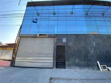 Oficina en Venta en José Pérez Cotapos