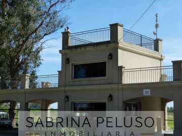VENTA Casa en  Club de Campo La Elina, Comarcas de Lujan