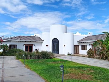 Quinta Campestre en Venta, en colonia Valle de Mimbre, Ramos Arizpe, Coahuila