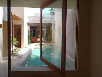 CASA EN VENTA MERIDA, CENTRO A 3 CUADRAS DE PASEO DE MONTEJO