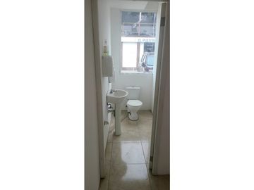 Se alquila local comercial sector Manta 2000