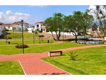 TERRENO EN VENTA URBANIZACION SANTA CLARA VALLE DE LOS CHILLOS AN