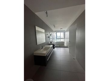 ALQUILER DE APARTAMENTO AMOBLADO YACHT CLUB AV BALBOA
