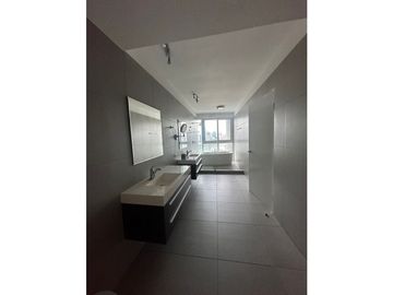ALQUILER DE APARTAMENTO AMOBLADO YACHT CLUB AV BALBOA