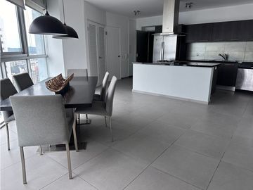 ALQUILER DE APARTAMENTO AMOBLADO YACHT CLUB AV BALBOA