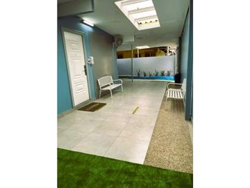 Venta de Acogedora Casa Amoblada  En Villa Caceres  350 Mts2