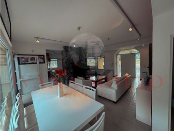CASA EN VENTA - GOLF DE PINAMAR - VISTA AL NUEVO GOLF
