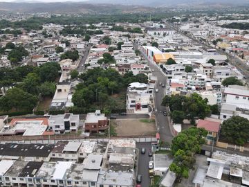 Avenida Manabí  Frente al IESS