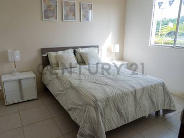 Casas de Estreno en Venta en Urbanización Novo Aires, Norte de Guayaquil