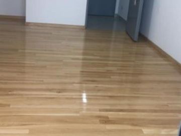 SEMIPISOS DE 3 Y 4 AMB, DE 86.54 MTS Y 105.07 MTS , DOS PISOS DE COCHERAS