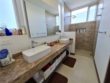 Casa en Venta Con Salida a la Playa en Palma Real