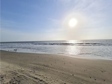 Casa en Venta Con Salida a la Playa en Palma Real