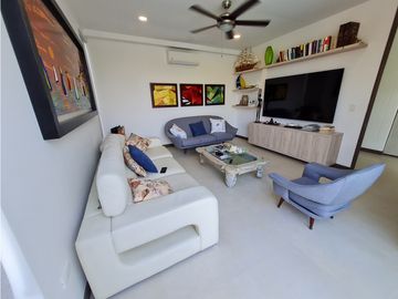 Casa en Venta Con Salida a la Playa en Palma Real
