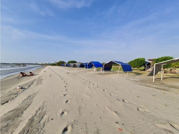 Casa en Venta Con Salida a la Playa en Palma Real