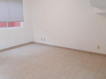 Venta  o Renta de Casa en Bosques de Cantabria Toluca