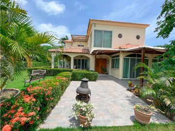 Casa en venta en Aleros del Country Zona Norte