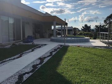 VENTA de CASAS en PEREIRA