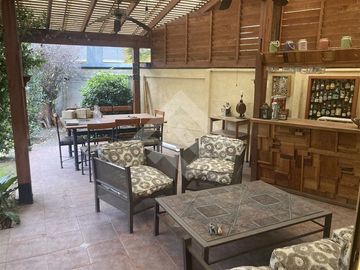 Casa en Venta en Alto Macul / Santa Sofía