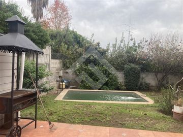 Casa en Venta en Alto Macul / Santa Sofía