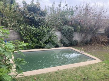 Casa en Venta en Alto Macul / Santa Sofía