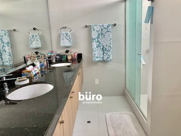 PENTHOUSE EN VENTA CON TERRAZA Y PISCINA EN SURCO LIMITE MIRAFLORES