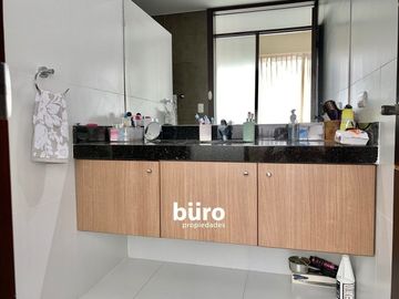 PENTHOUSE EN VENTA CON TERRAZA Y PISCINA EN SURCO LIMITE MIRAFLORES