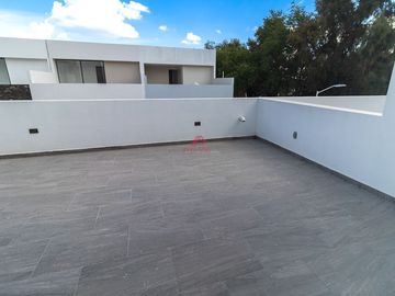 CASA EN VENTA EN MARIANO OTERO, ZAPOPAN, JAL.