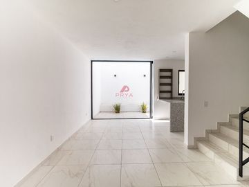 CASA EN VENTA EN MARIANO OTERO, ZAPOPAN, JAL.