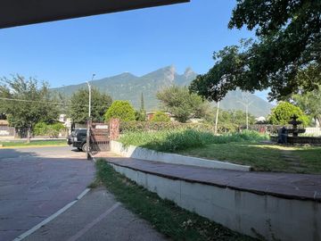 Casa en venta en Contry