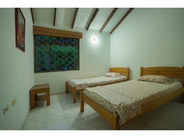 VENDO CASA CAMPESTRE EN CONJUNTO CARMEN DE APICAL -  URGEME