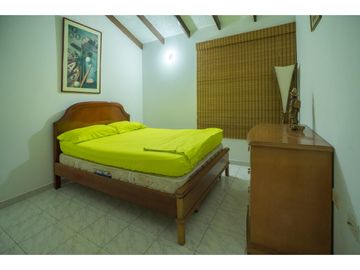 VENDO CASA CAMPESTRE EN CONJUNTO CARMEN DE APICAL -  URGEME