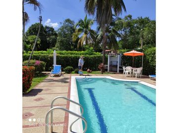 VENDO CASA CAMPESTRE EN CONJUNTO CARMEN DE APICAL -  URGEME