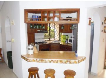 VENDO CASA CAMPESTRE EN CONJUNTO CARMEN DE APICAL -  URGEME