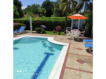 VENDO CASA CAMPESTRE EN CONJUNTO CARMEN DE APICAL -  URGEME