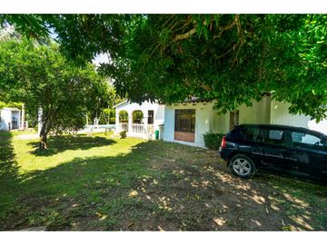 VENDO CASA CAMPESTRE EN CONJUNTO CARMEN DE APICAL -  URGEME
