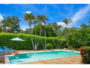 VENDO CASA CAMPESTRE EN CONJUNTO CARMEN DE APICAL -  URGEME