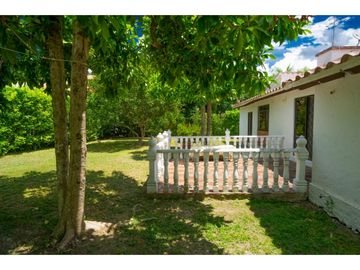 VENDO CASA CAMPESTRE EN CONJUNTO CARMEN DE APICAL -  URGEME
