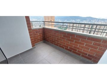 Moderno apto en piso alto Itagüí Sector Centro de la Moda