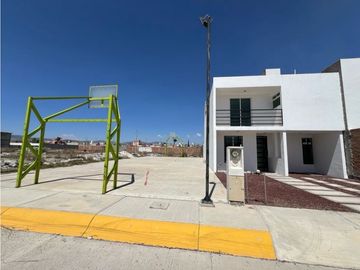 Venta de Casa, Rinconadas del Venado II – Tu Nuevo Hogar en Tulipanes!