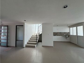 Venta de Casa, Rinconadas del Venado II – Tu Nuevo Hogar en Tulipanes!