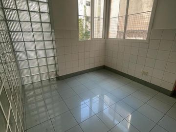 Arenales al 1572, Capital Federal