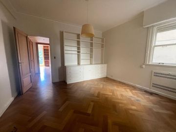 Arenales al 1572, Capital Federal