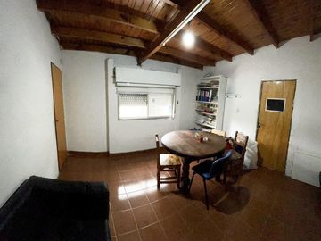 Casa en VENTA ideal oficina o depósito Zona Industrial San Fernando