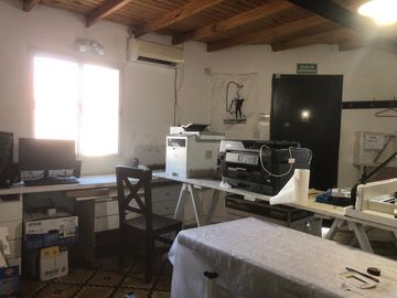 Casa en VENTA ideal oficina o depósito Zona Industrial San Fernando