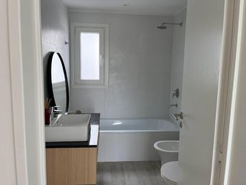 Departamento a estrenar 3 ambientes  La Calabria