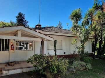 VENTA Complejo 10.000 m2 con Casa principal, 5 pabellones, sala de convencion, quincho, pileta