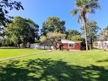 VENTA Complejo 10.000 m2 con Casa principal, 5 pabellones, sala de convencion, quincho, pileta
