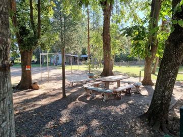 VENTA Complejo 10.000 m2 con Casa principal, 5 pabellones, sala de convencion, quincho, pileta